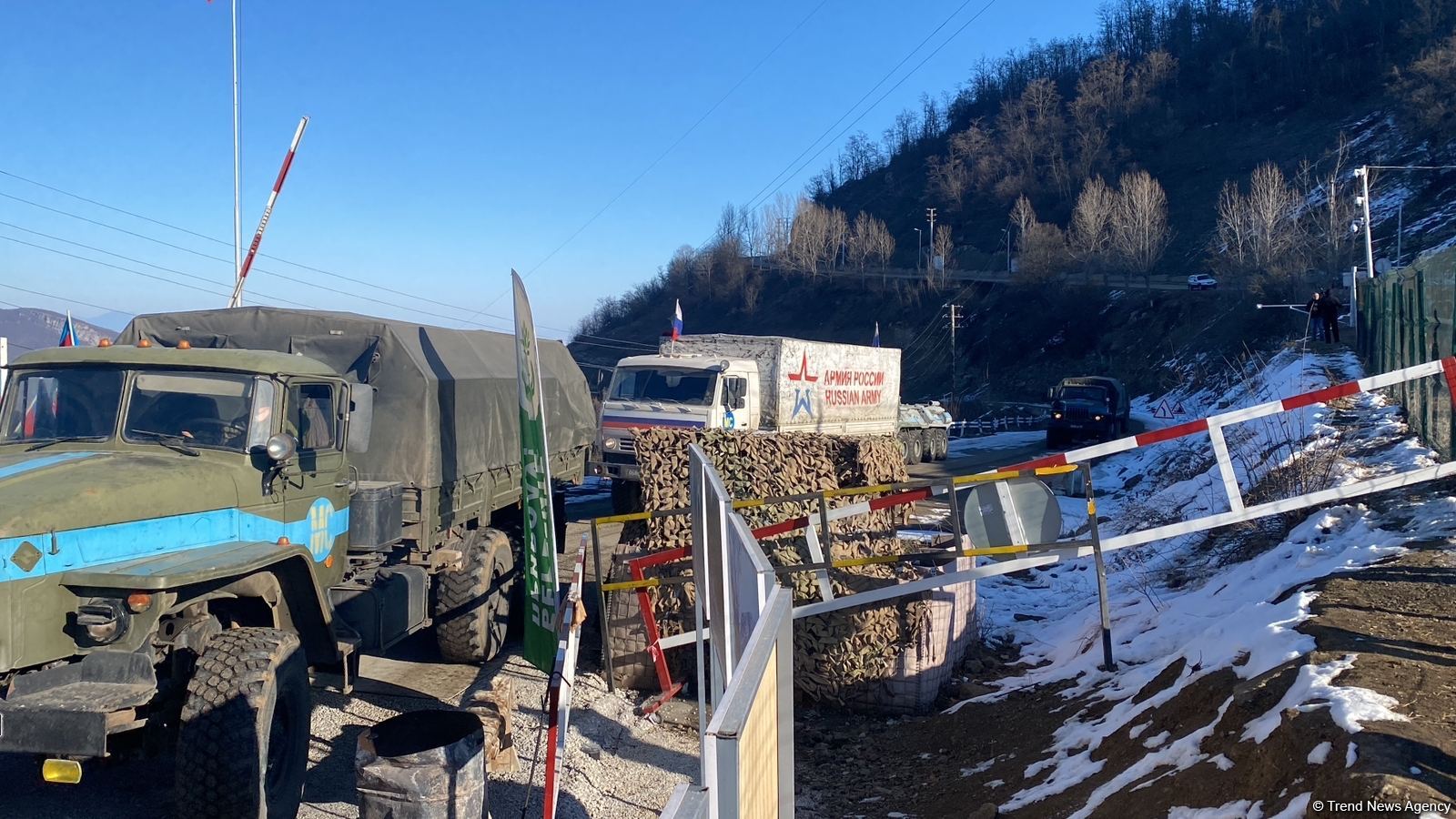 По Лачинской дороге беспрепятственно проехали 10 транспортных средств РМК (ФОТО)