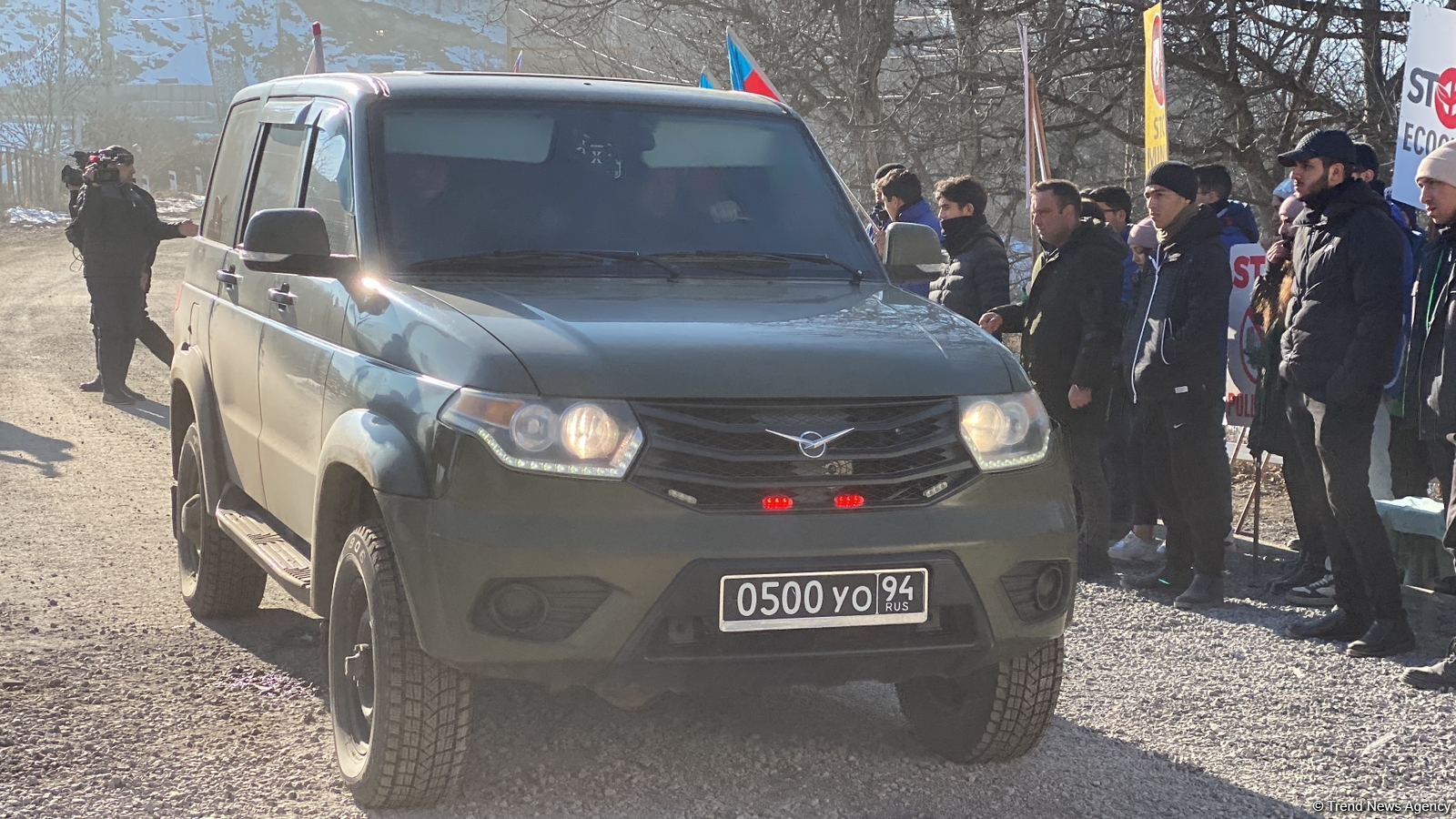 По Лачинской дороге беспрепятственно проехали 12 транспортных средств РМК (ФОТО)