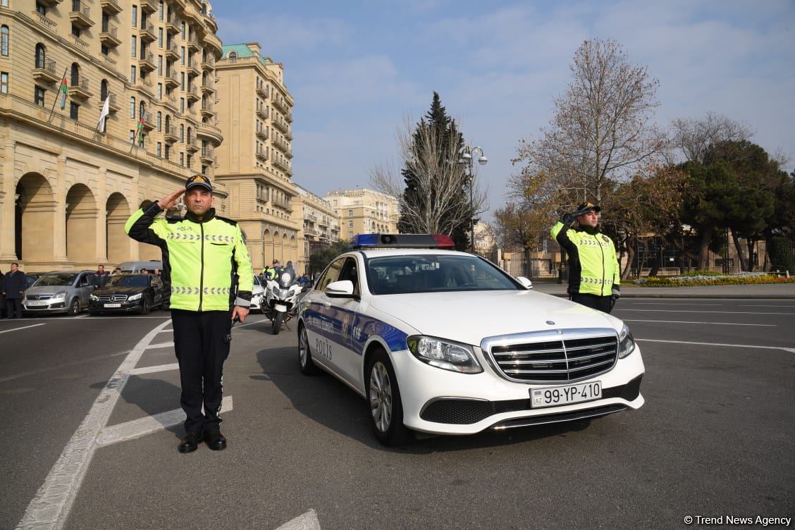 В Азербайджане минутой молчания почтена память шехидов 20 Января (ФОТО/ВИДЕО)