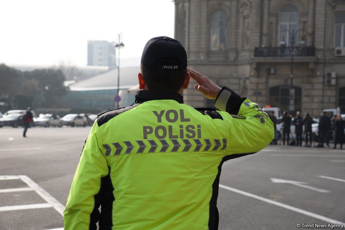 В Азербайджане минутой молчания почтена память шехидов 20 Января (ФОТО/ВИДЕО)