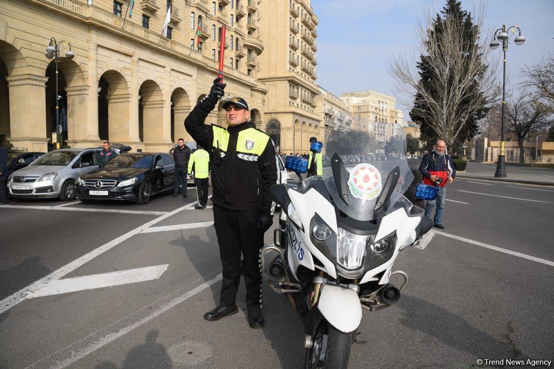 В Азербайджане минутой молчания почтена память шехидов 20 Января (ФОТО/ВИДЕО)