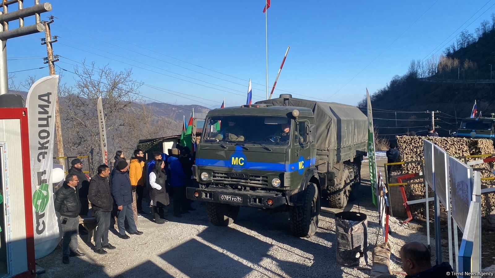По Лачинской дороге беспрепятственно проехали 10 транспортных средств РМК (ФОТО)