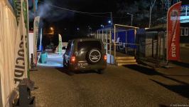 По Лачинской дороге беспрепятственно проехала еще одна легковая машина РМК (ФОТО/ВИДЕО)