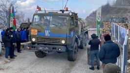 По Лачинской дороге беспрепятственно проехали еще тринадцать автомобилей миротворцев (ФОТО)