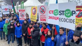 Мирная акция протеста на Лачинской дороге продолжается (ФОТО)