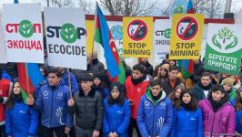 Мирная акция протеста на Лачинской дороге продолжается (ФОТО)