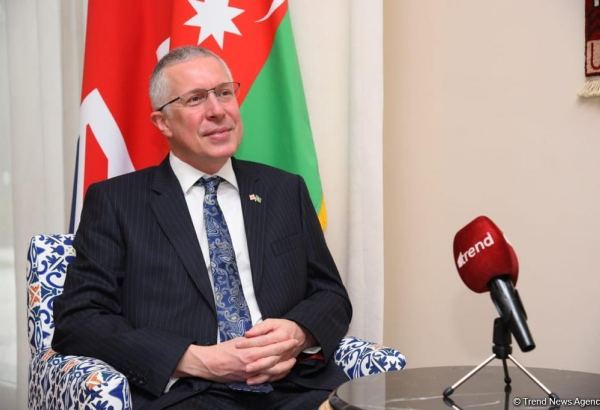 За последние 33 года Азербайджан  добился большого развития - Фергус Олд (ФОТО)