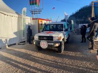 По Лачинской дороге проехала колонна из 5 автомашин Красного Креста (ФОТО)