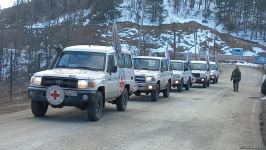 По Лачинской дороге беспрепятственно проехали автомобили МККК (ФОТО)