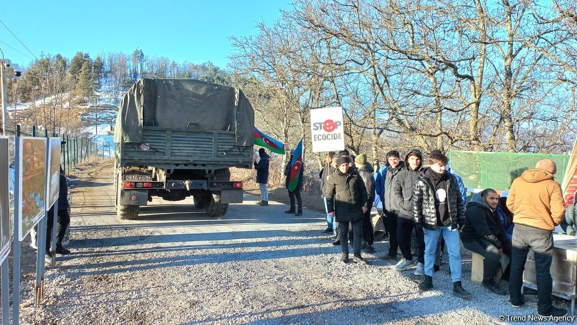 По Лачинской дороге проехали еще 2 автомашины снабжения и 2 грузовика РМК (ФОТО)