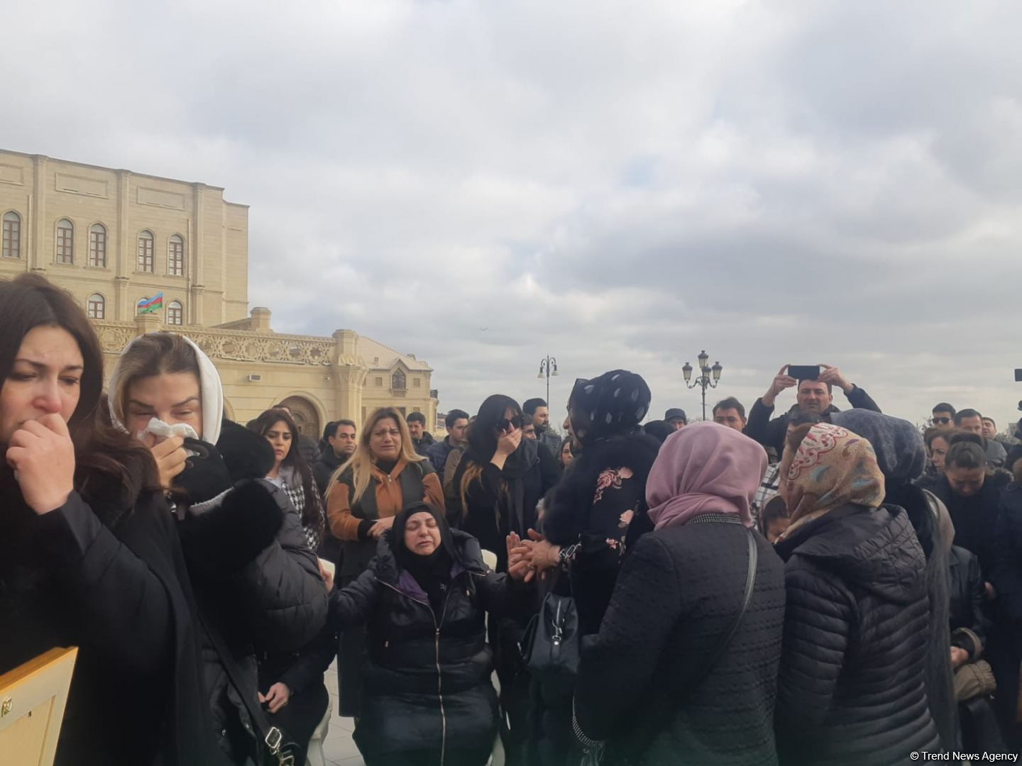 В Баку проходит церемония прощания с заслуженной артисткой Азербайджана Тунзалей Алиевой (ФОТО)