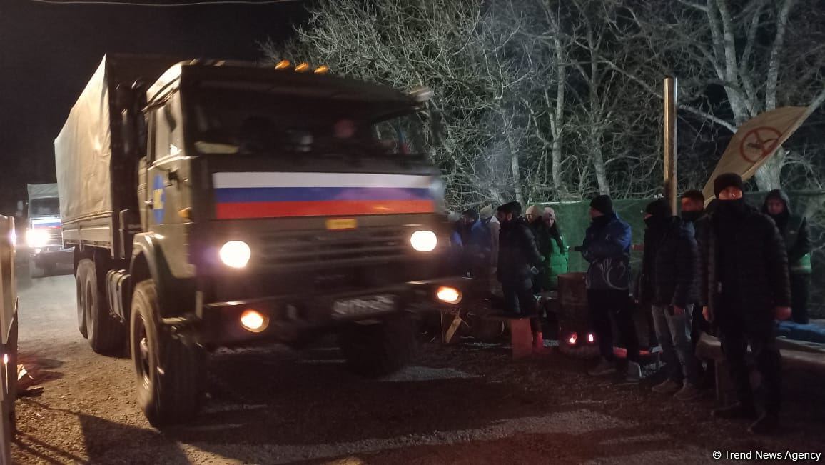 По Лачинской дороге беспрепятственно проехали еще 6 автомобилей миротворцев (ФОТО)