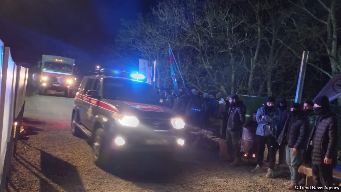 По Лачинской дороге беспрепятственно проехали еще 6 автомобилей миротворцев (ФОТО)