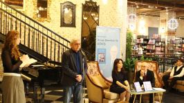 "Зефир" – в Баку представлена книга хорватского поэта, переведенная на азербайджанский язык (ФОТО)