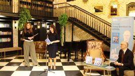 "Зефир" – в Баку представлена книга хорватского поэта, переведенная на азербайджанский язык (ФОТО)