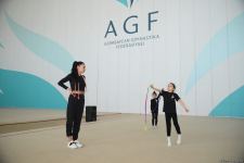 Гимнастки из Шамкира и Сумгайыта приехали на учебно-тренировочные сборы в Баку (ФОТО)