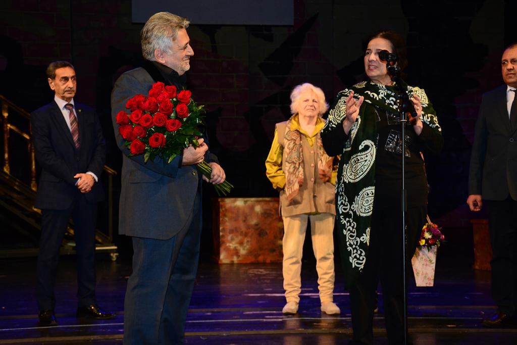 Нофель Велиев отметил юбилей "Сборищем сумасшедших" (ФОТО)