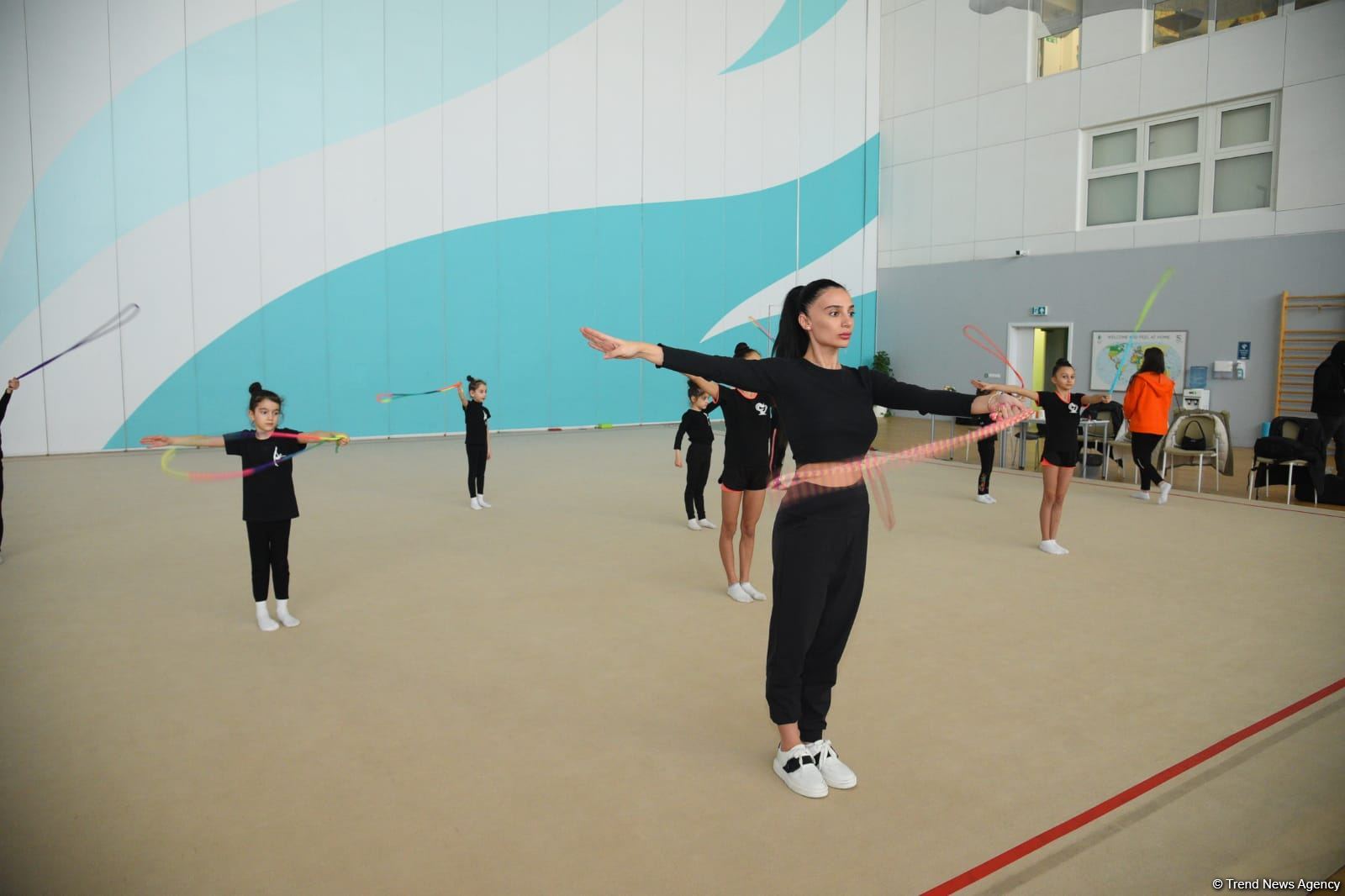 Гимнастки из Шамкира и Сумгайыта приехали на учебно-тренировочные сборы в Баку (ФОТО)