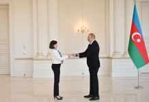 Президент Ильхам Алиев принял верительные грамоты новоназначенного посла Франции в Азербайджане (ФОТО/ВИДЕО)