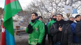 Акция азербайджанских экоактивистов на Лачинской дороге продолжается (ФОТО)