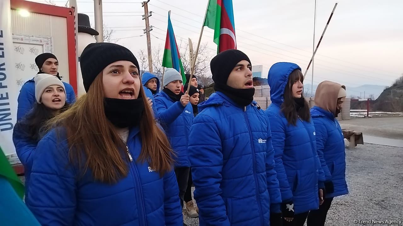 Акция азербайджанских экоактивистов на Лачинской дороге продолжается (ФОТО)