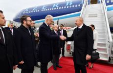 Президент Ильхам Алиев и Первая леди Мехрибан Алиева прибыли в Венгрию (ФОТО/ВИДЕО)