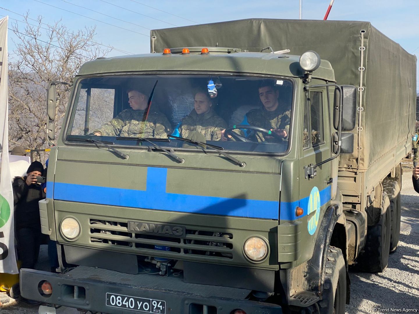 По Лачинской дороге проехал еще 1 автомобиль миротворцев (ФОТО)