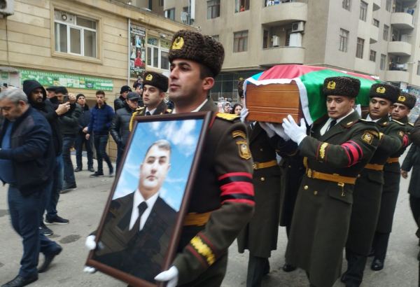 Тело Орхана Аскерова доставлено в родной дом (ФОТО)