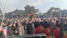 Орхан Аскеров похоронен на второй Аллее шехидов (ФОТО/ВИДЕО)