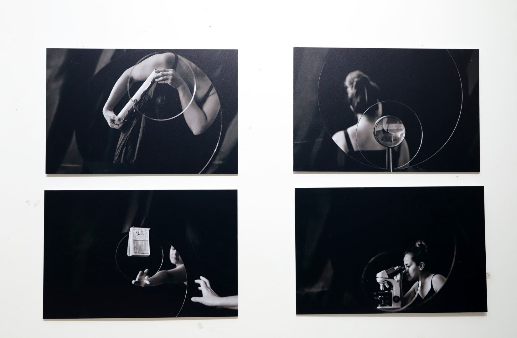 Зеркала, символизирующие путешествие во времени – выставка работ Хюльи Аккая в Баку (ФОТО)