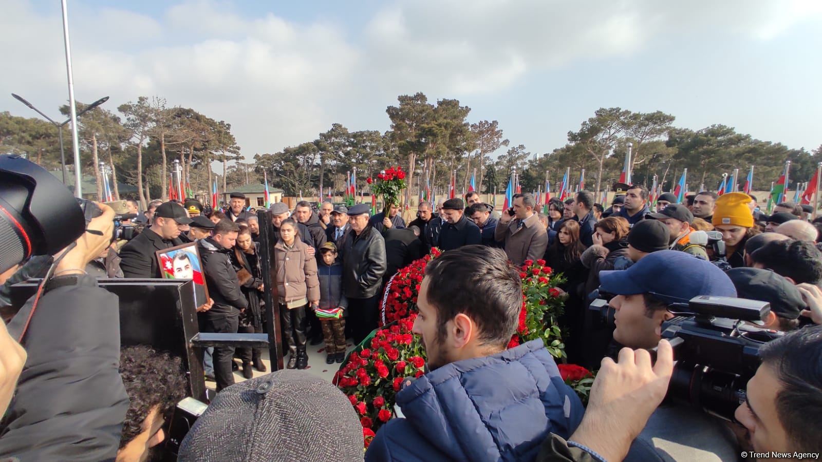 Орхан Аскеров похоронен на второй Аллее шехидов (ФОТО/ВИДЕО)