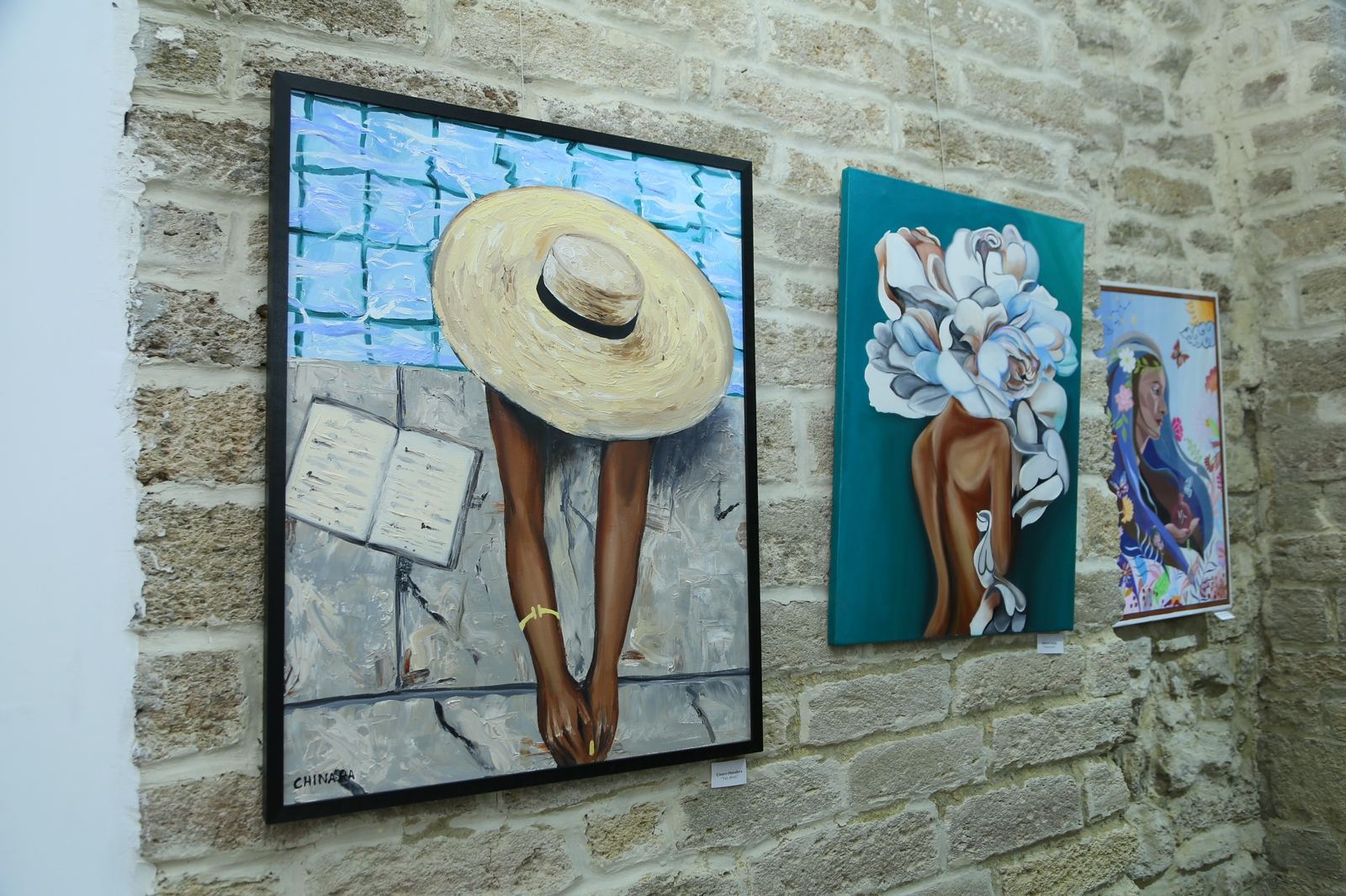 Дню молодежи посвящается: открылась выставка работ молодых азербайджанских художников (ФОТО)