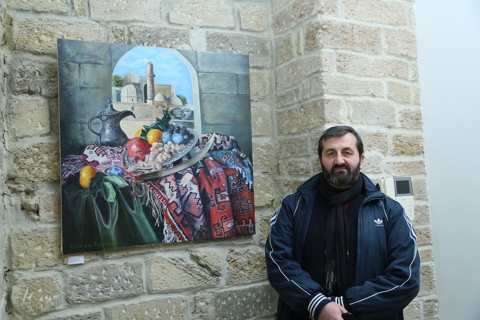 Дню молодежи посвящается: открылась выставка работ молодых азербайджанских художников (ФОТО)