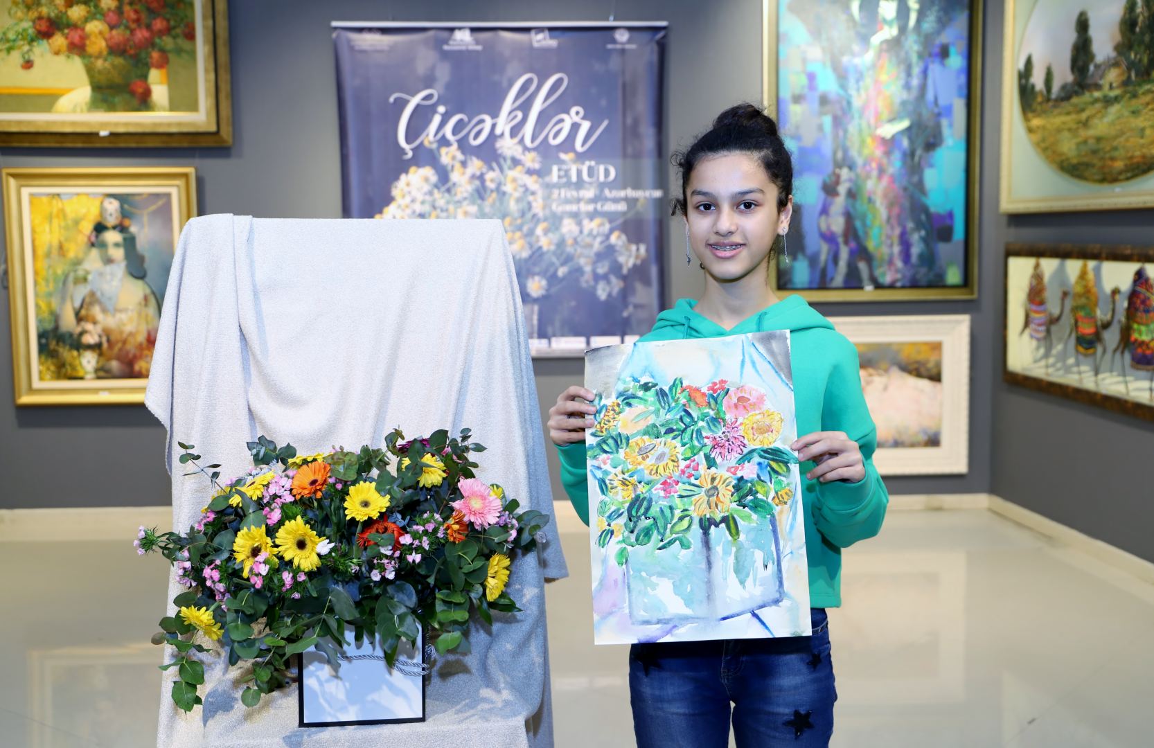 Цветочные этюды в зимнем Баку (ФОТО)