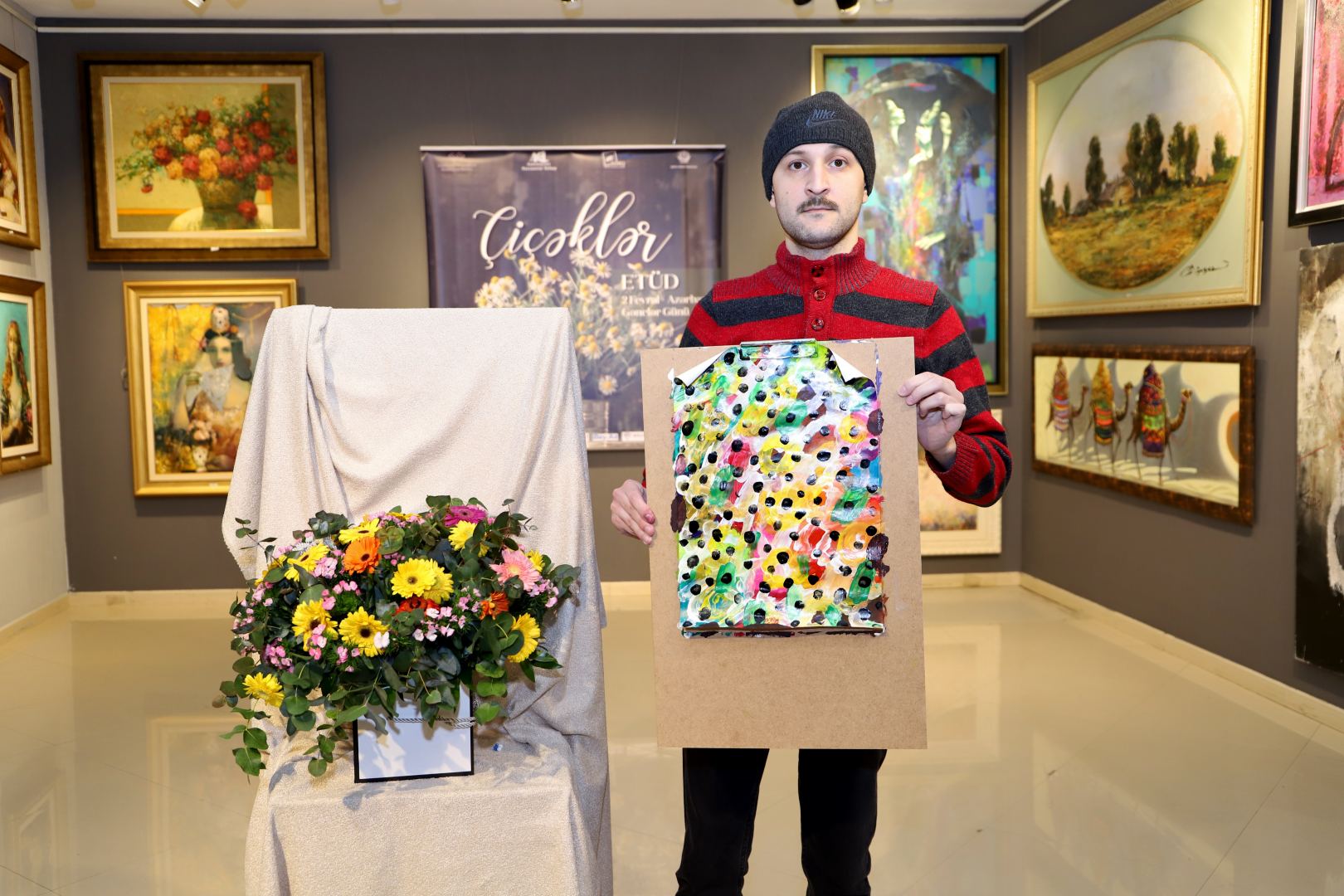 Цветочные этюды в зимнем Баку (ФОТО)