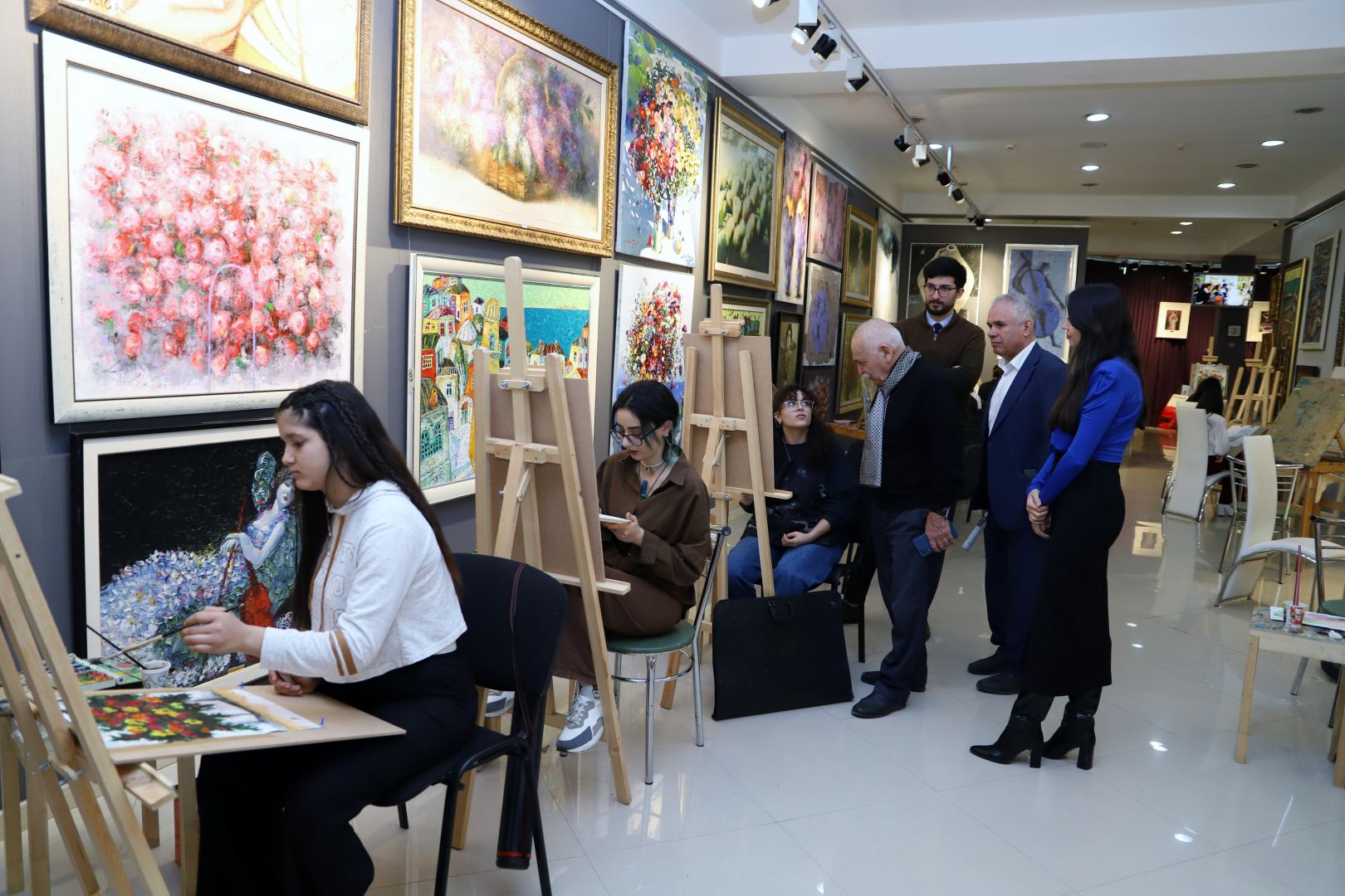 Цветочные этюды в зимнем Баку (ФОТО)