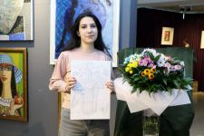 Цветочные этюды в зимнем Баку (ФОТО)