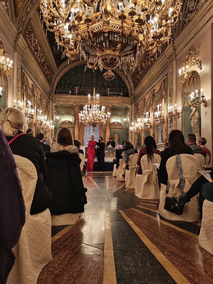 Азербайджанская художница удостоена в Италии международной премии Донателло (ФОТО)