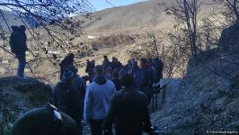 Международная делегация посетила Азыхскую пещеру (ФОТО)