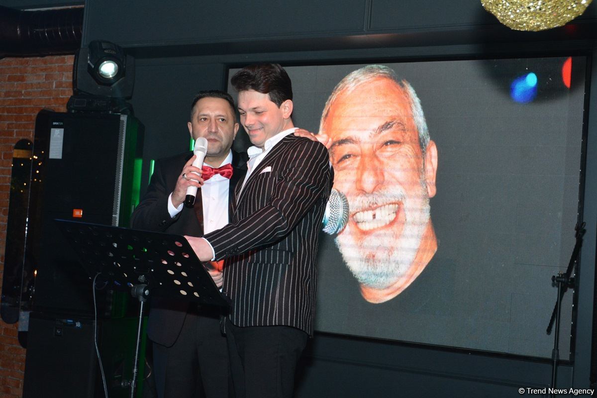 В Баку прошел вечер памяти Вахтанга Кикабидзе с участием популярных исполнителей (ВИДЕО, ФОТО)