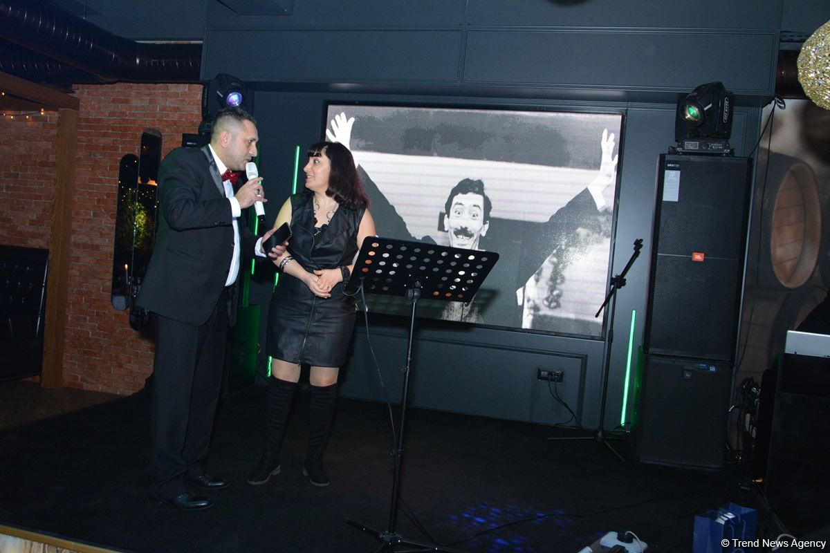 В Баку прошел вечер памяти Вахтанга Кикабидзе с участием популярных исполнителей (ВИДЕО, ФОТО)