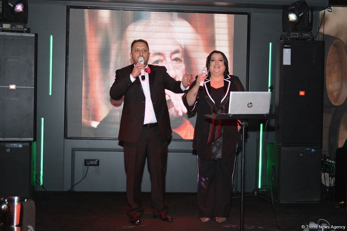 В Баку прошел вечер памяти Вахтанга Кикабидзе с участием популярных исполнителей (ВИДЕО, ФОТО)