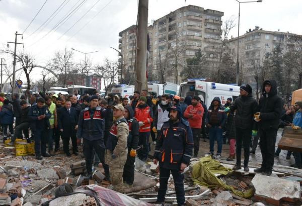 Жительницу Кахраманмараша спасли на 258-й час после землетрясения