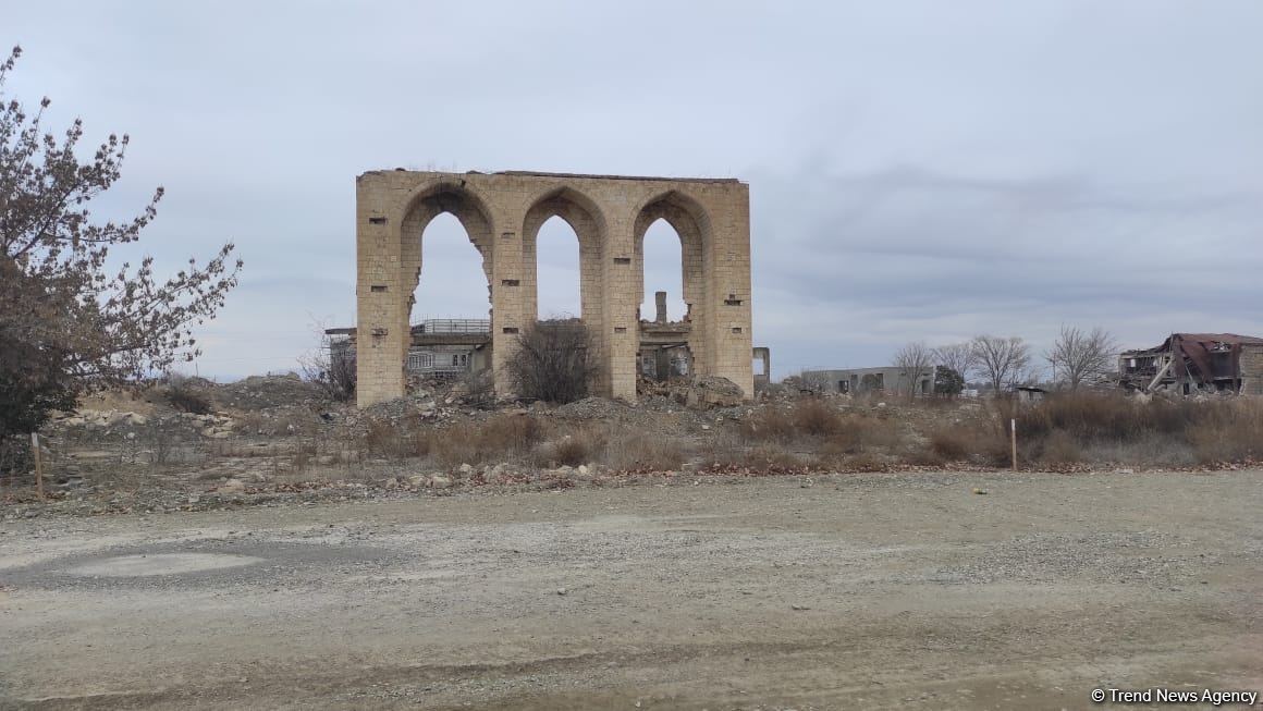 Международная делегация путешественников ознакомилась с золотыми страницами культуры Агдама (ФОТО)