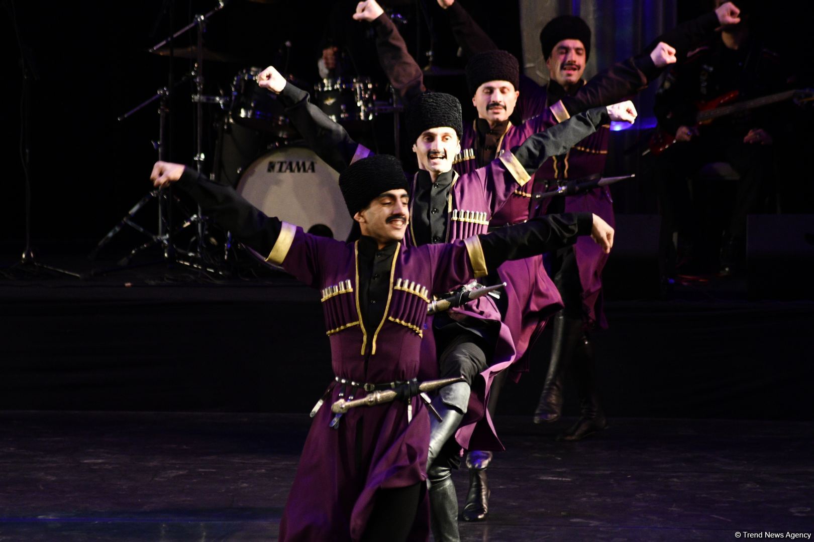 В рамках IX Фестиваля "Gəncliyin səsi" прошел концерт в честь Года Гейдара Алиева (ФОТО)