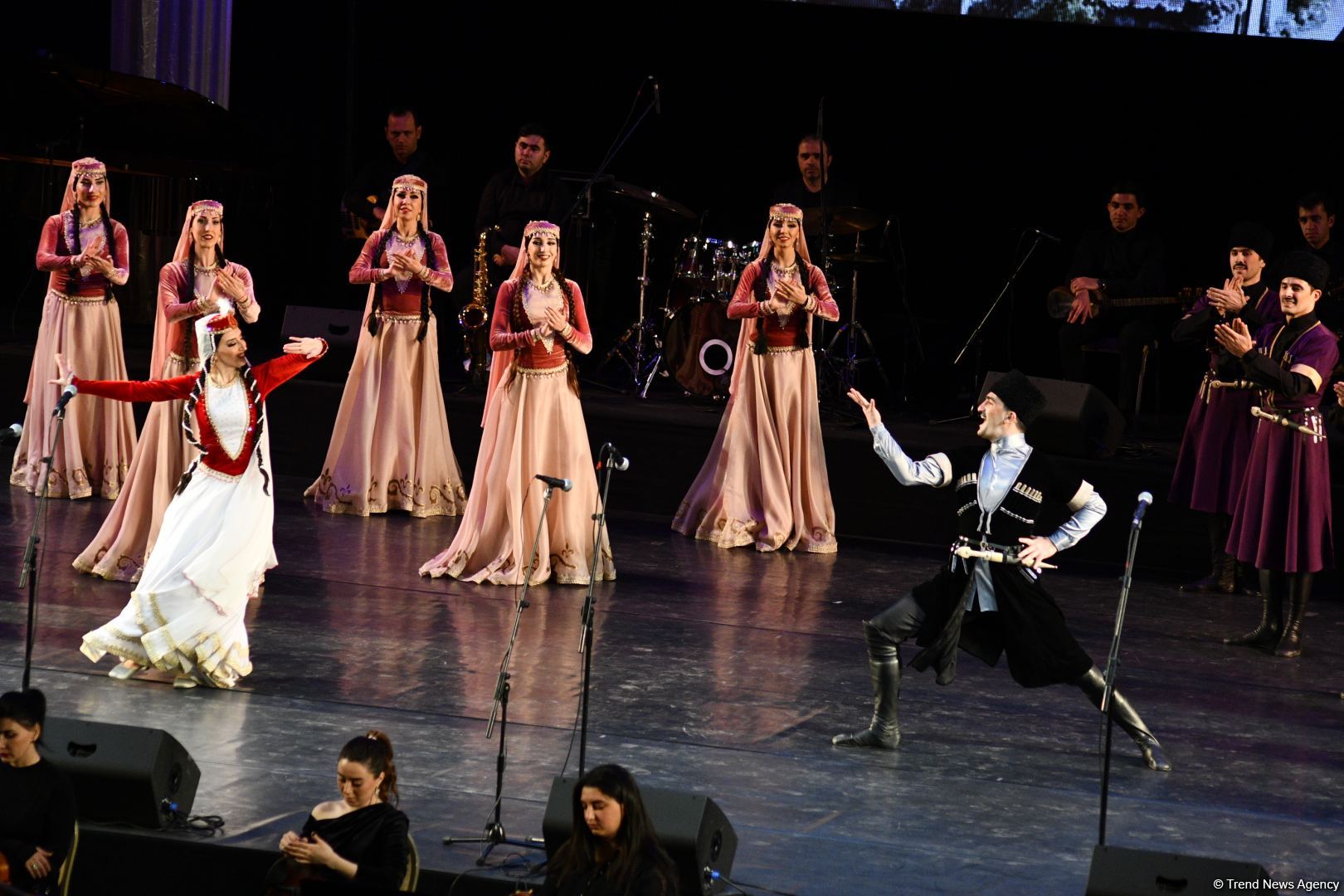 В рамках IX Фестиваля "Gəncliyin səsi" прошел концерт в честь Года Гейдара Алиева (ФОТО)