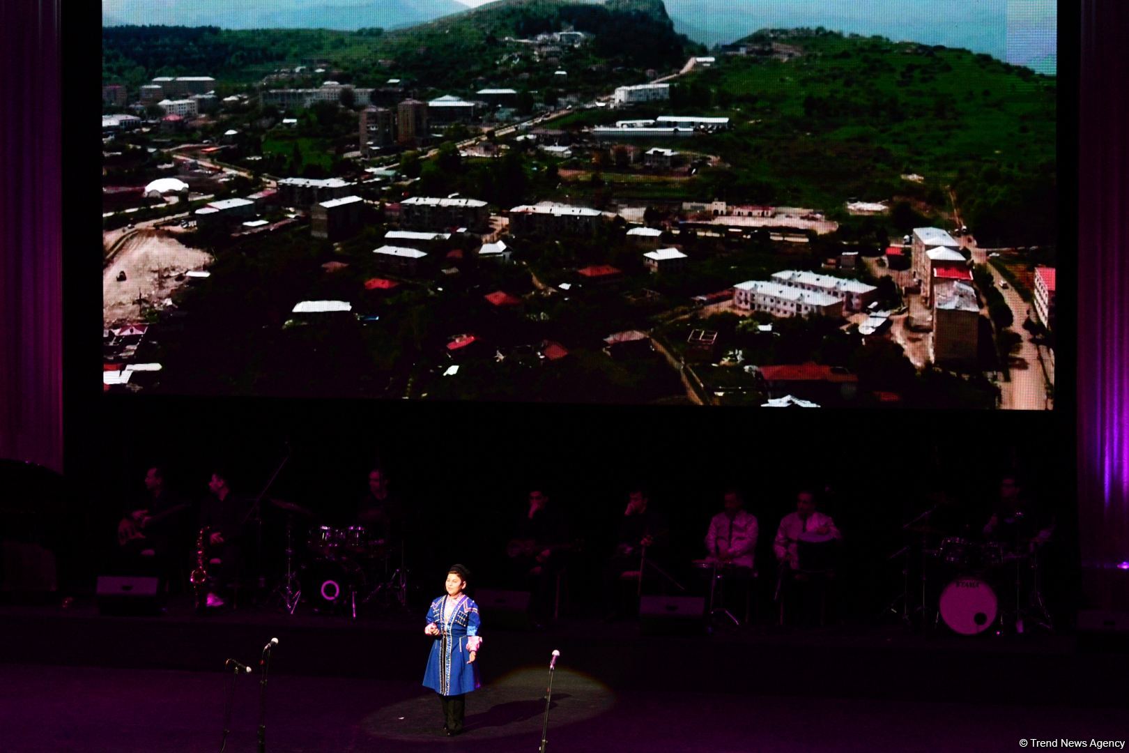 В рамках IX Фестиваля "Gəncliyin səsi" прошел концерт в честь Года Гейдара Алиева (ФОТО)