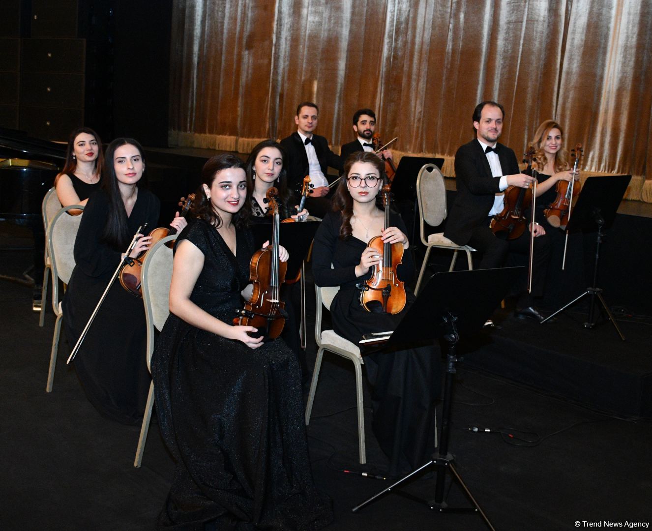 В рамках IX Фестиваля "Gəncliyin səsi" прошел концерт в честь Года Гейдара Алиева (ФОТО)