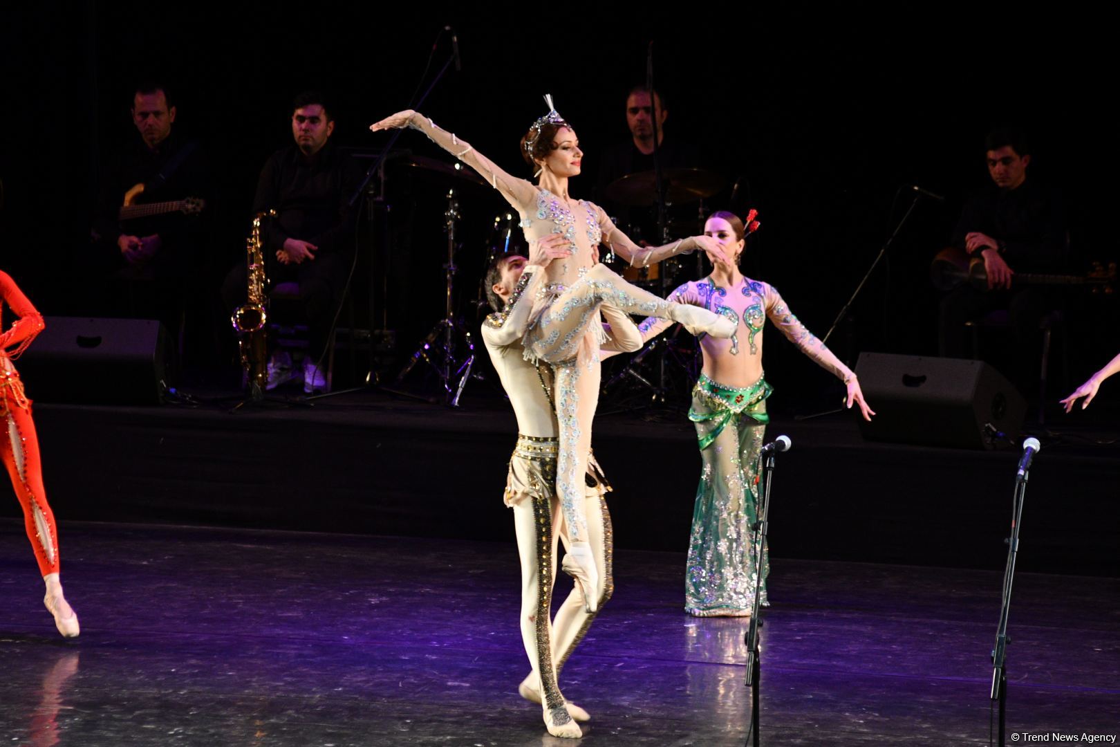 В рамках IX Фестиваля "Gəncliyin səsi" прошел концерт в честь Года Гейдара Алиева (ФОТО)