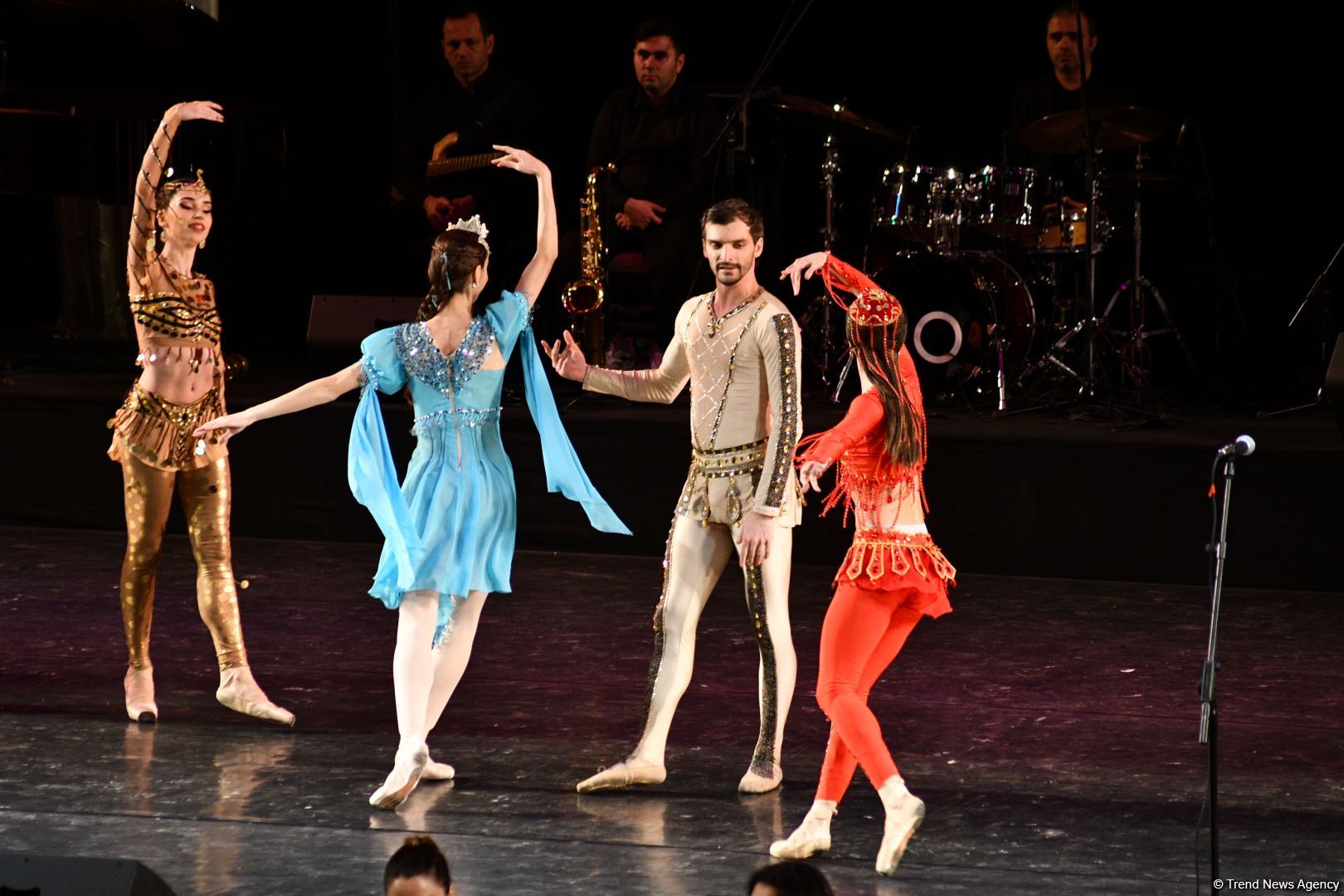 В рамках IX Фестиваля "Gəncliyin səsi" прошел концерт в честь Года Гейдара Алиева (ФОТО)